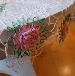 Vintage doilies x3